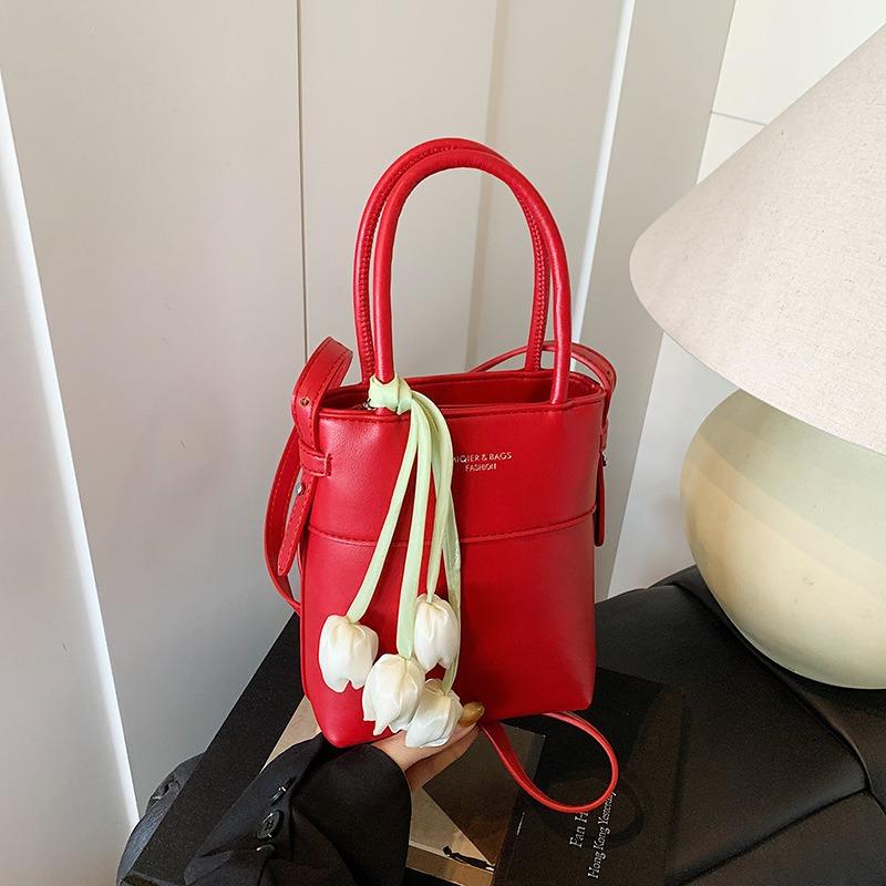 Crossbody Bag Women's New Niche Versatile Small Shoulder Underarm Bag Fashion Bucket Bag Tide