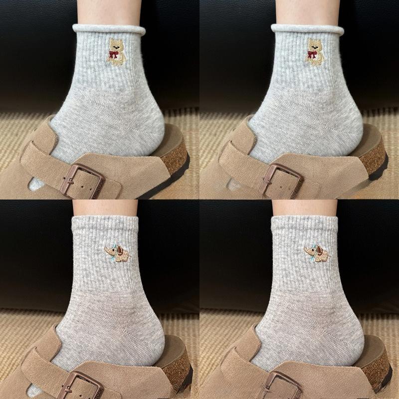4 Pairs of Female Spring and Summer New Solid Color Embroidery Lace Cute Animal Sport Tube Cotton Socks