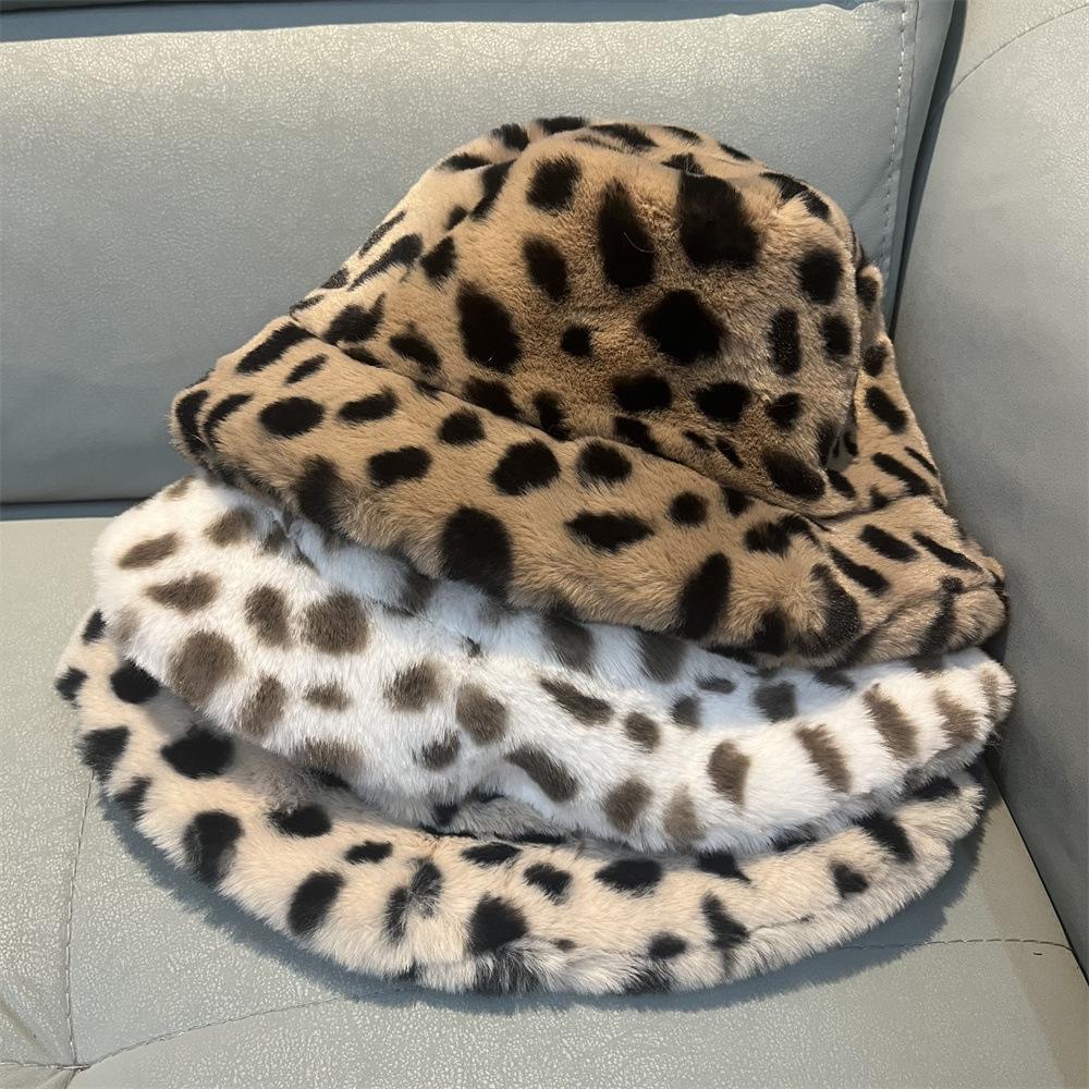 Winter New Warm Plush Fisherman's Hat Children's Fashionable Versatile Foldable Basin Hat Leopard Print Shows the Face Bucket Hat Tide