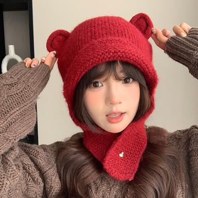 Nakrycia głowy – Czapki