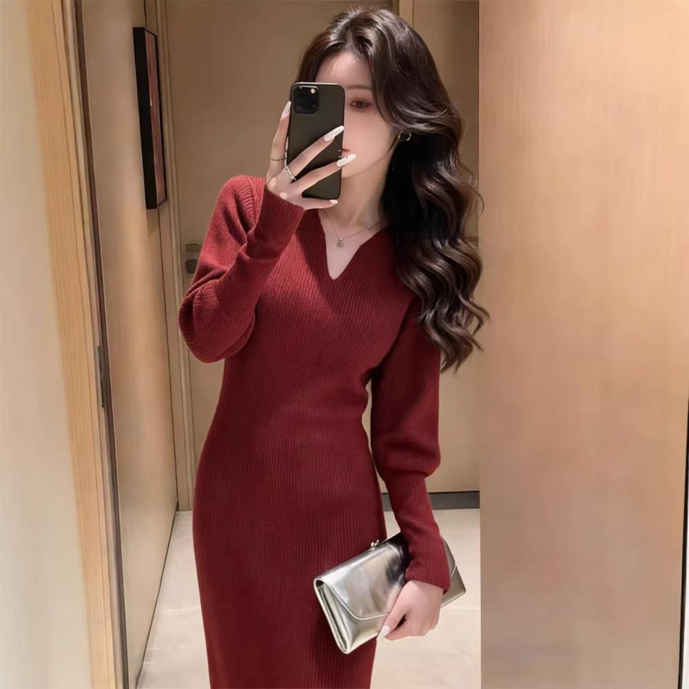 European Style 2026 Red Knit Sweater Dress with Coat Layer for Women - Autumn/Winter Collection