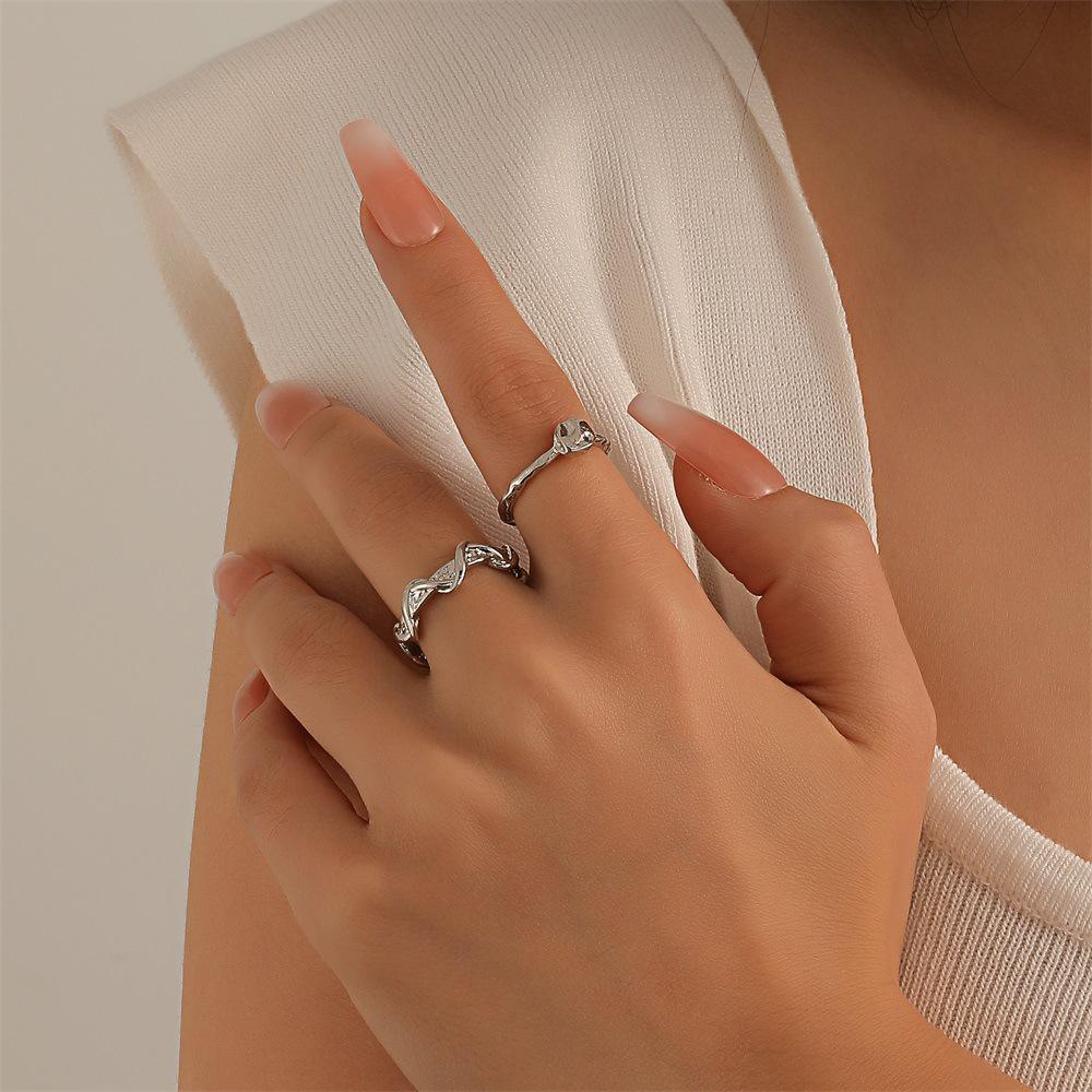 High-End Women's Fashion Irregular Pleated Texture Open Finger Ring Set