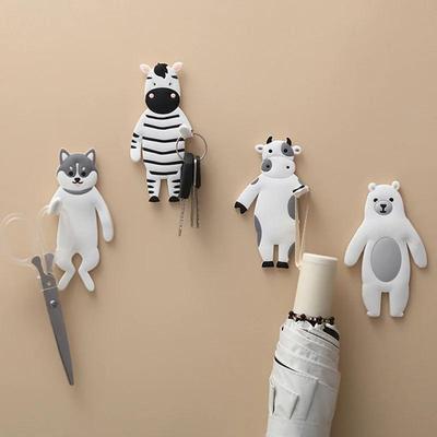 Cute Cartoon Animal Hooks Key Hanger No Punch Holes Bend Refrigerator Stick Door Hooks Soft Glue Suction Sticky Decorative Hooks