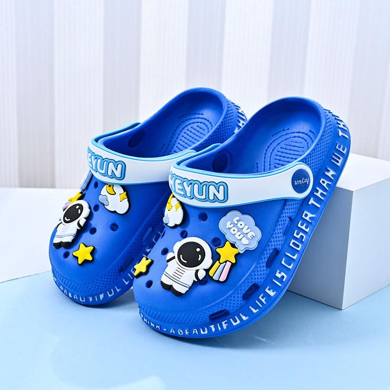 Durable And Breathable Children's Cartoon Hole Shoes For Summer Outdoor Fun