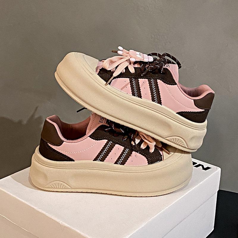 

2025 autumn new cartoon little white shoes women s Maillard board shoes casual shoes increase ins tide MXD11 40