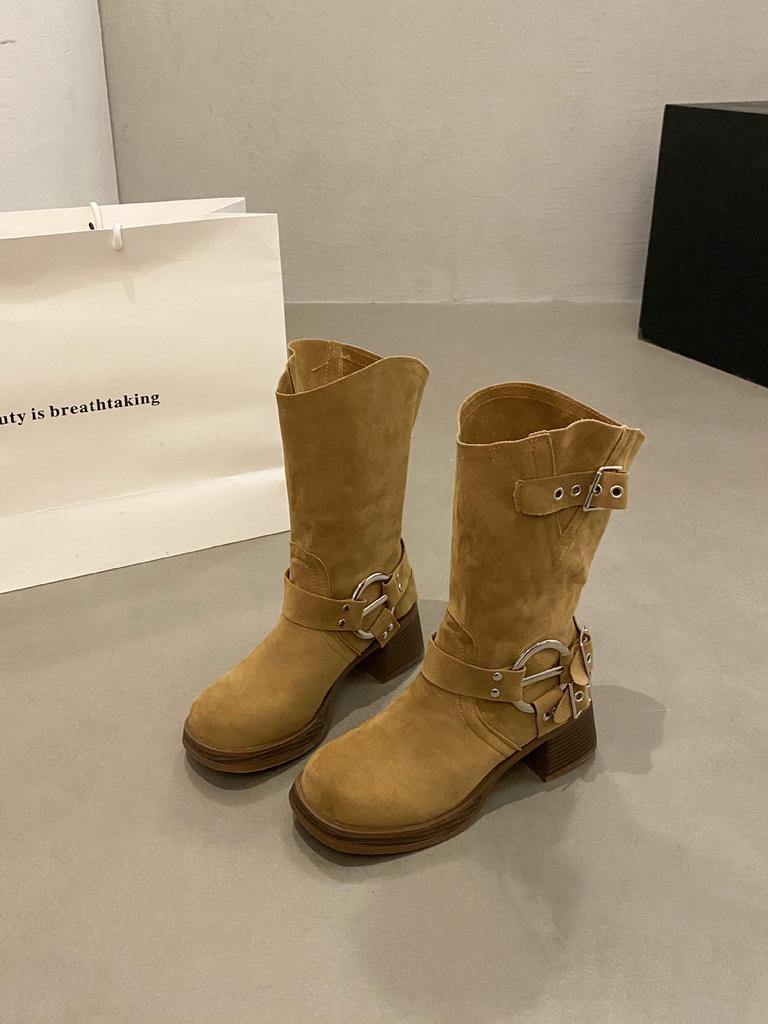 2025 Stapelstiefel Damen Grober Absatz Western Cowboy Stiefel Mittelhoher Schaft Runde Stiefel Wildleder High Heel Stiefel Metallbesatz
