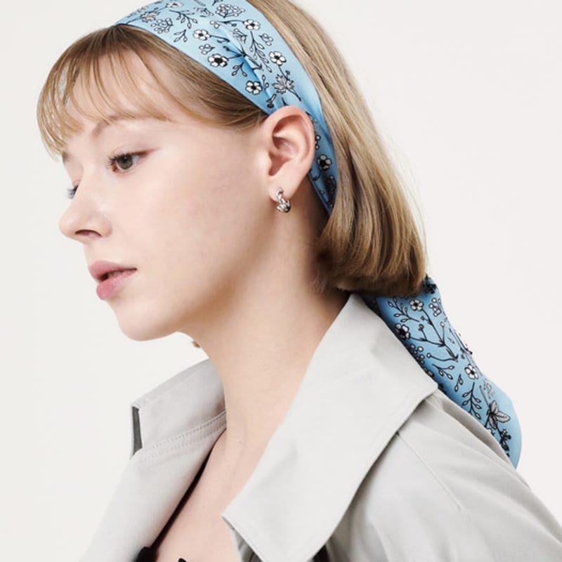 

ONSZ ONSZ Blue Floral Twilly Scarf BLUE