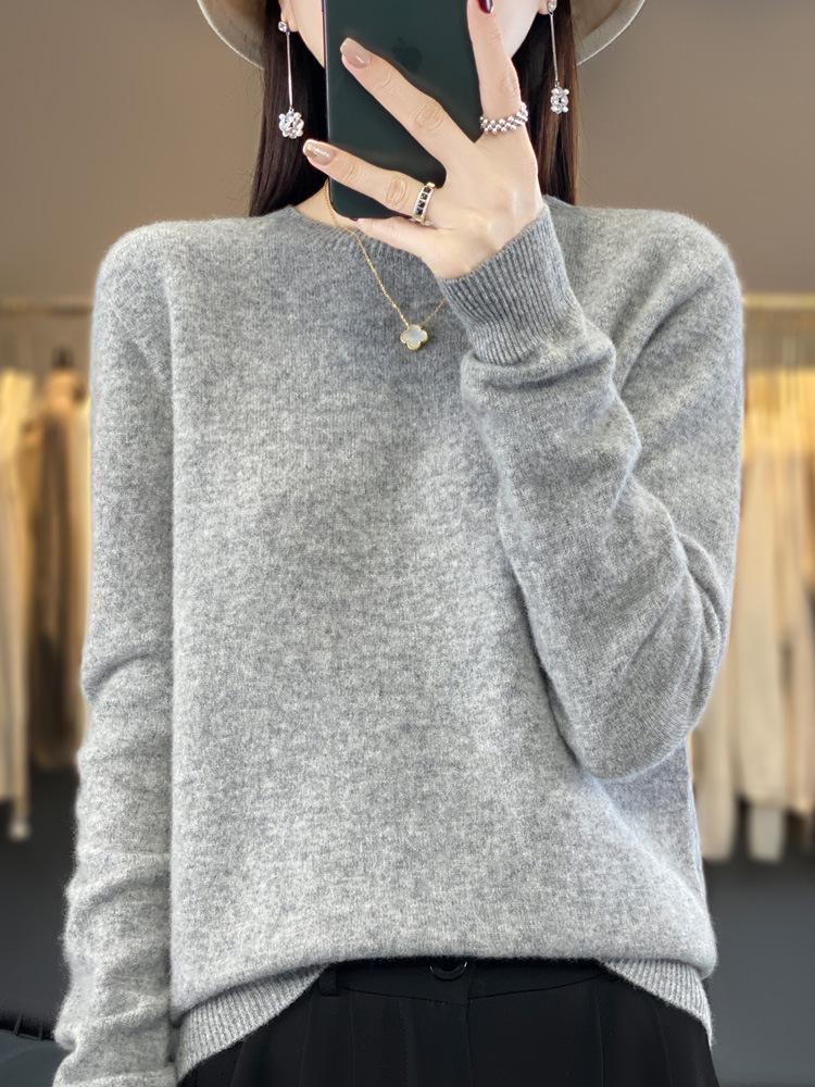 Women's Seamless Wool Cashmere Pullover Sweater - Round Neck, Loose Fit, Popular Seller for Spring, Autumn, & Winter.