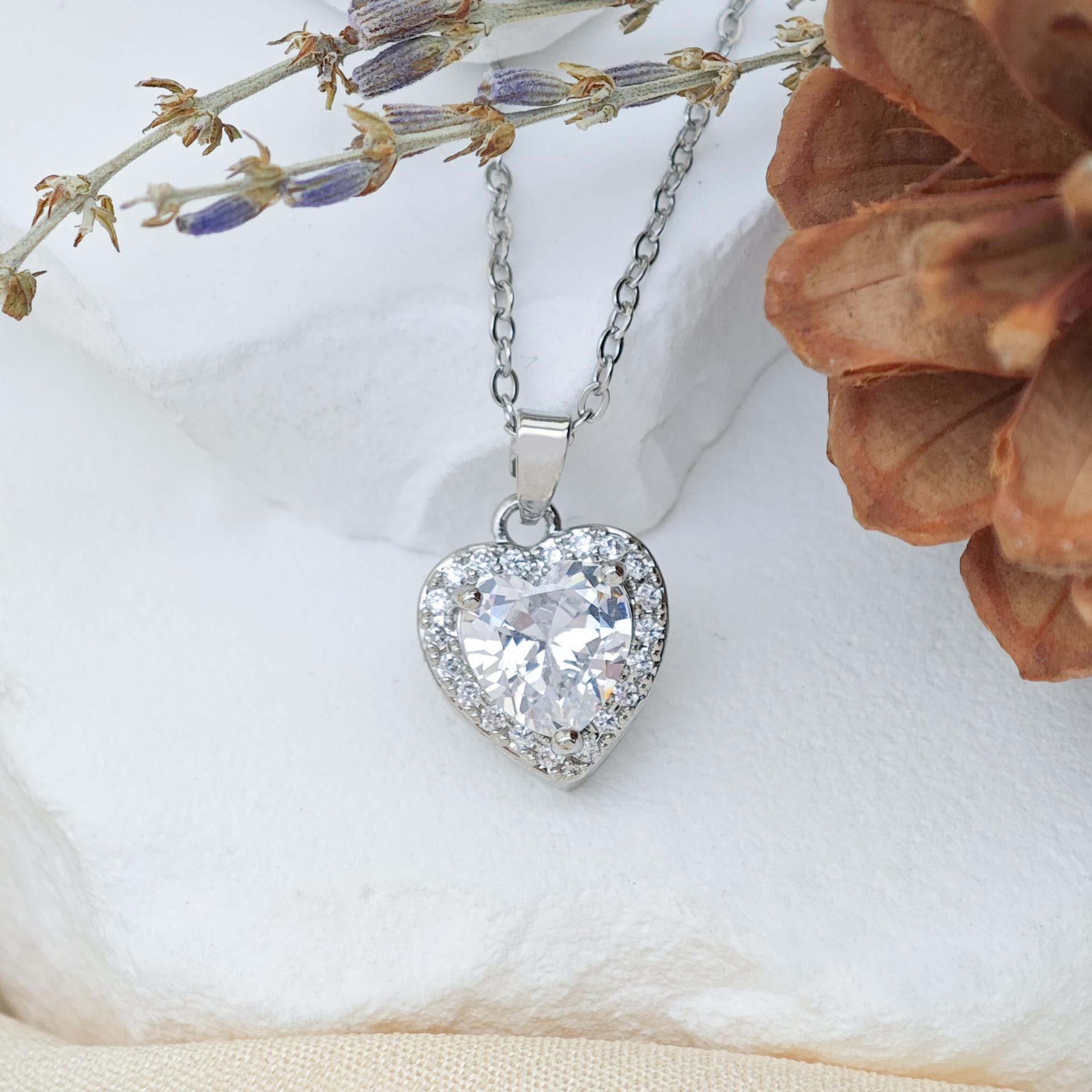 Multi-Color Heart-Shaped Titanium Necklace with Zirconia & Rhinestones: Retro INS Style
