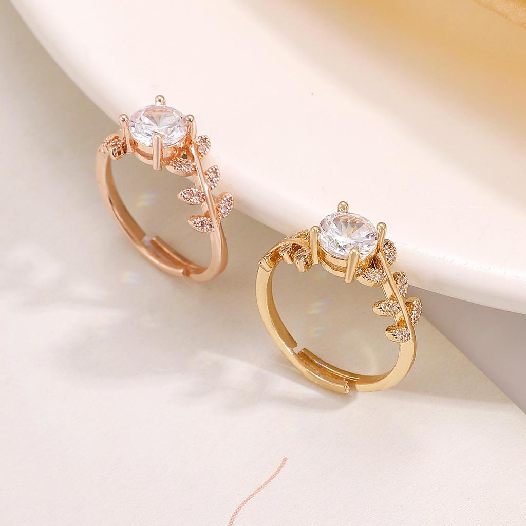 Laurel Goddess Moissanite Ring for Women – Elegant Simulated Diamond Gift for Girlfriend
