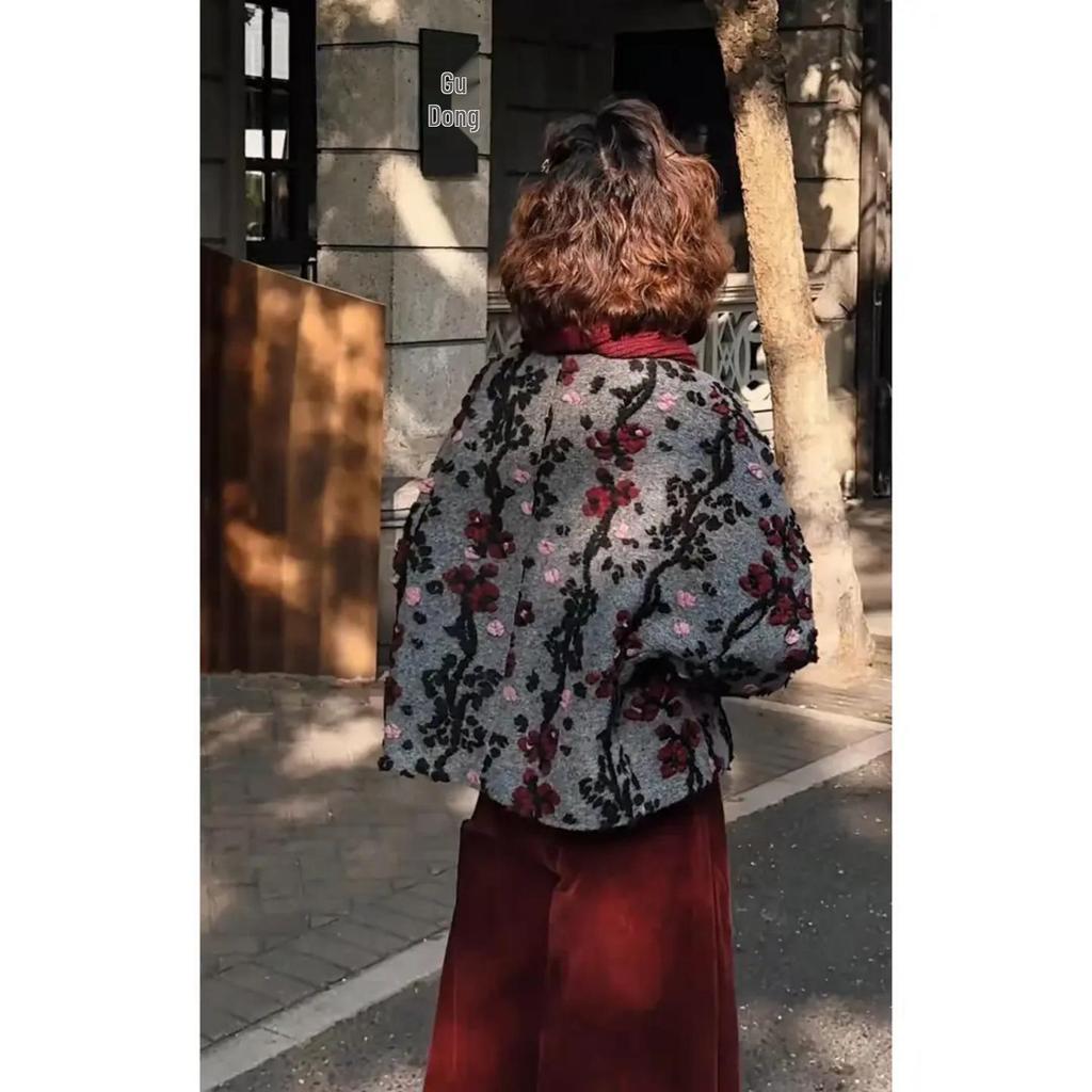Women's Retro Winter Set: High-End Short Jacket and Slimming High-Waisted Red Wide-Leg Pants.