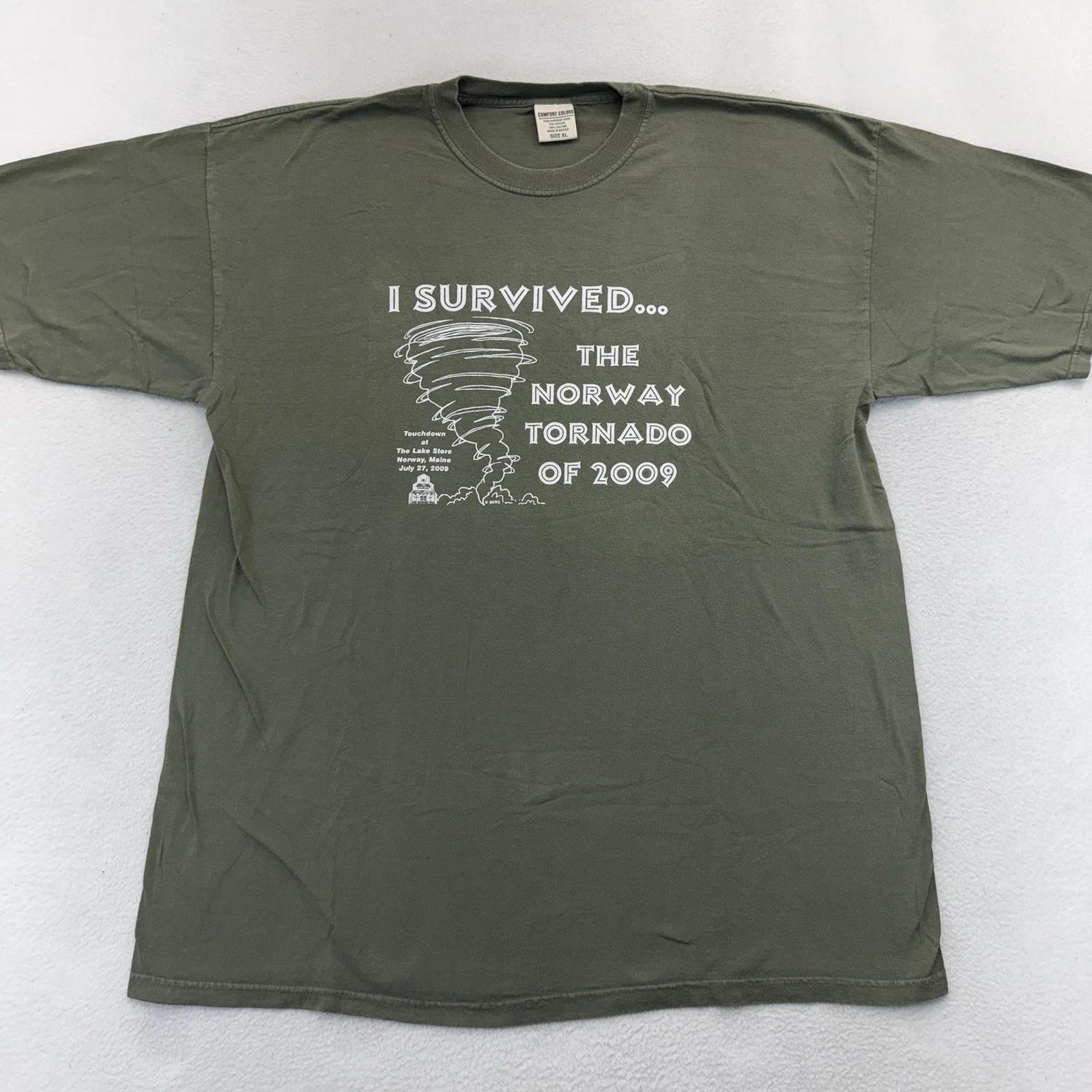 

VTG 90s Survived Norway Maine Tornado 2009 Graphic T-Shirt Sz XL XL