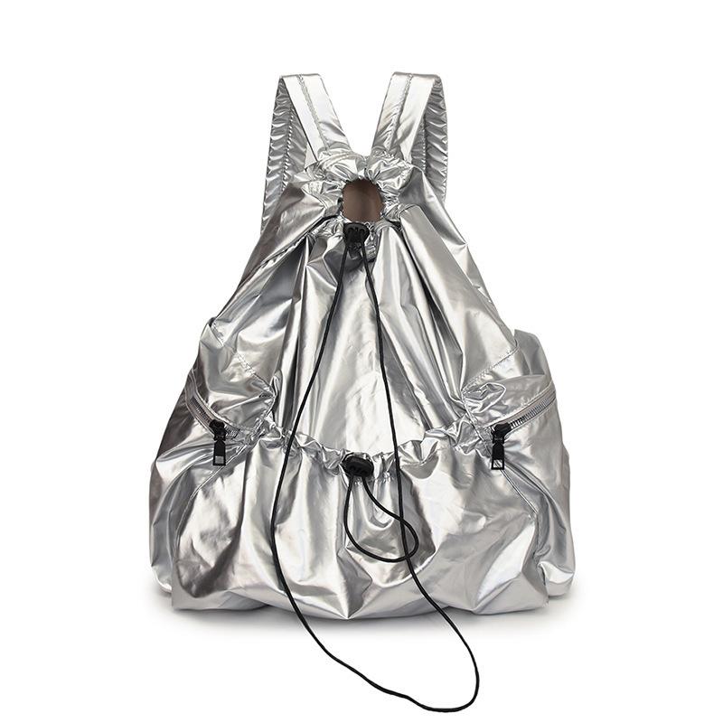 2024 neuer plissierter Damen-Freizeitrucksack mit Kordelzug, leichter Reiserucksack mit großem Fassungsvermögen in Silber für Damen