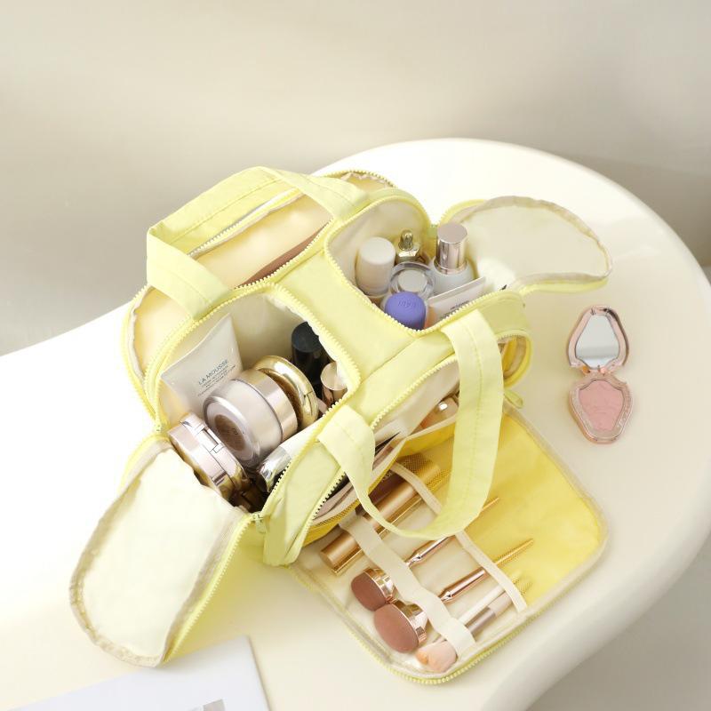 

Necessaire Portátil Grande para Viagem, Maquiagem e Higiene Pessoal com Compartimentos e Grande Capacidade. жёлтый