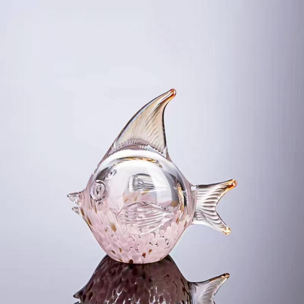 Light Luxury Crystal Glass Fish Figurine, Minimalist Home Decor Ornament for Living Room Bedroom, Office Display Art Piece
