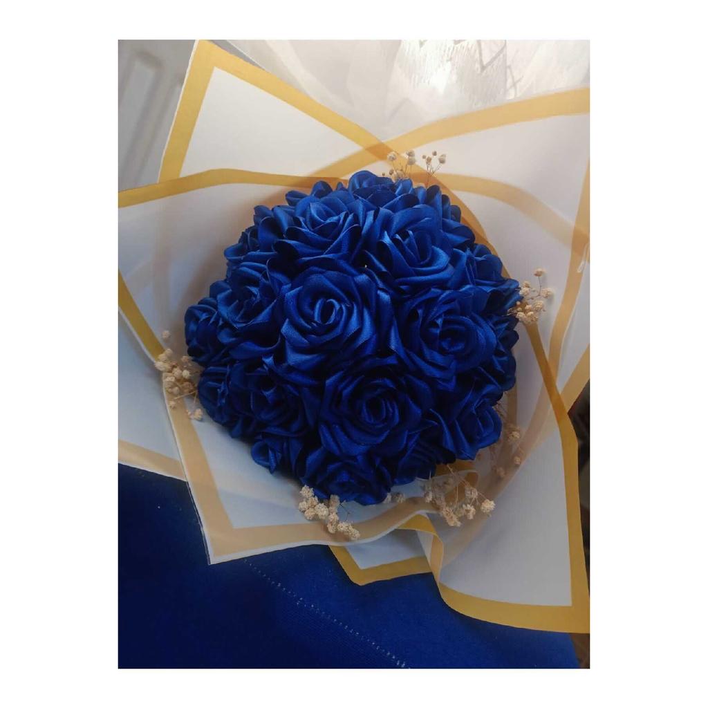 Kytice Modrých Růží Z Kuedele