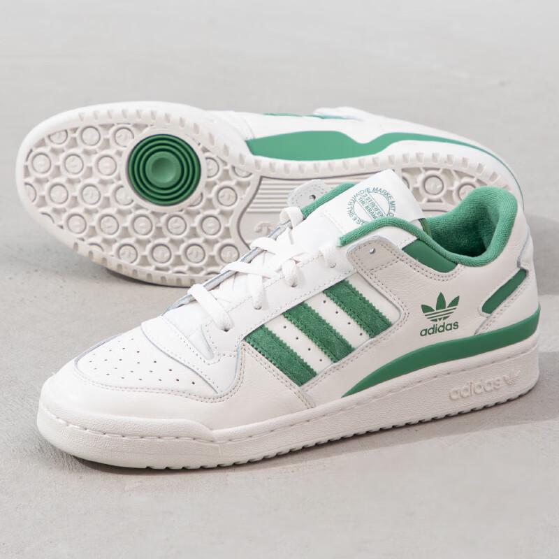 adidas Men's All-Season Low-Top Sneakers IG3778
