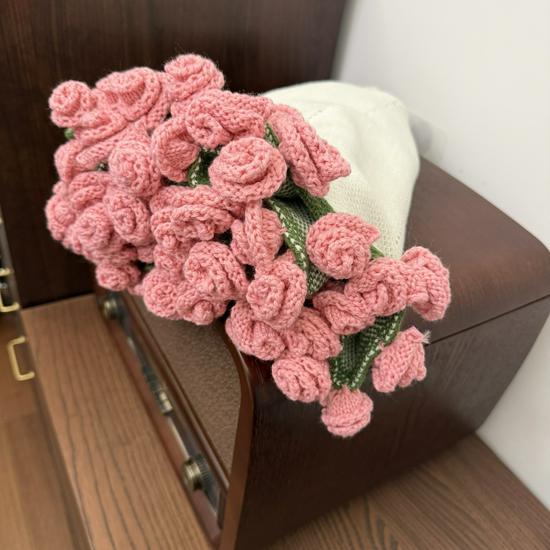 Handmade Thick Fleece Rose Bouquet Flower Yarn Blanket for Office Nap - Knitted Gift for Best Friend