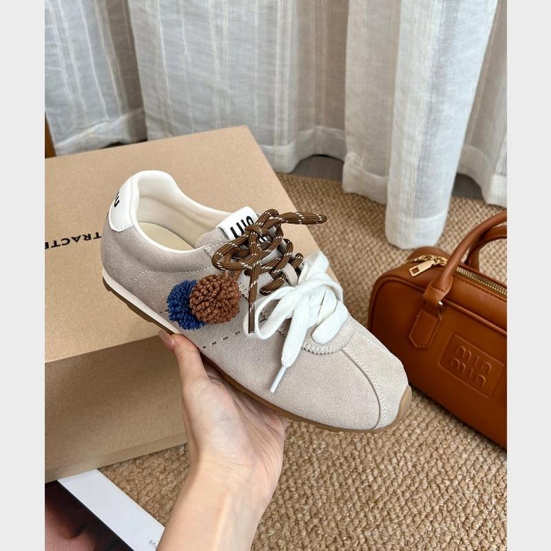 

Blue cabinet~ inner height increase 5cm double lace-up German training shoes women s autumn 2025 new casual sports shoes Forrest Gump shoes 40 абрикосовый