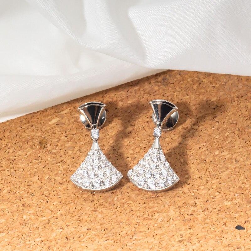 2022 New Trend European Luxury Jewelry Diamonds 925 Silver Earrings Ladies Scalloped Skirt Stud Earrings