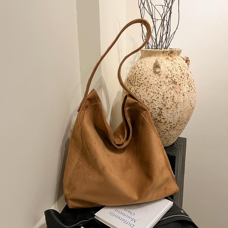 

Casual Large-Capacity Commuter Armpit Large Bag Women S Shoulder Oblique Bag Simple Tote Bag коричневый