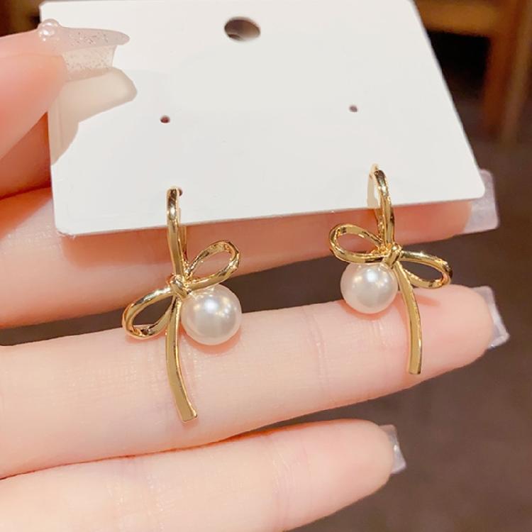 Delicate Earrings with Bowknot Pendant Chic Pearl Ear Piercing Jewelry Ear Hooks