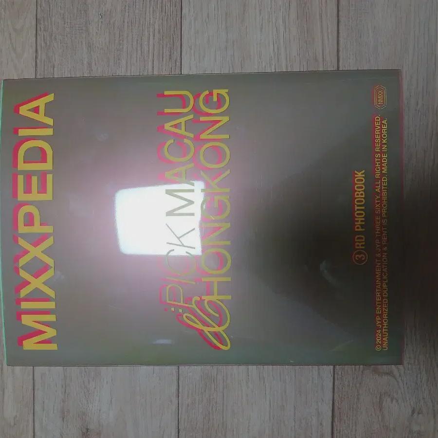 

Nmixx Hong Kong Photobook Sell