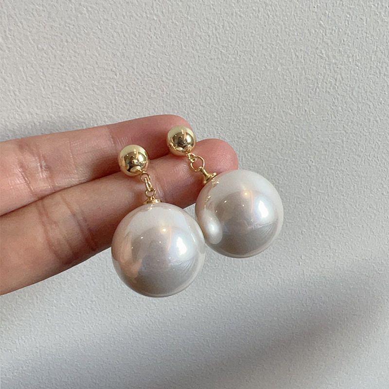 Elegant French-Style Pearl Earrings: High-End, Light Luxury, Chinese-Inspired Design