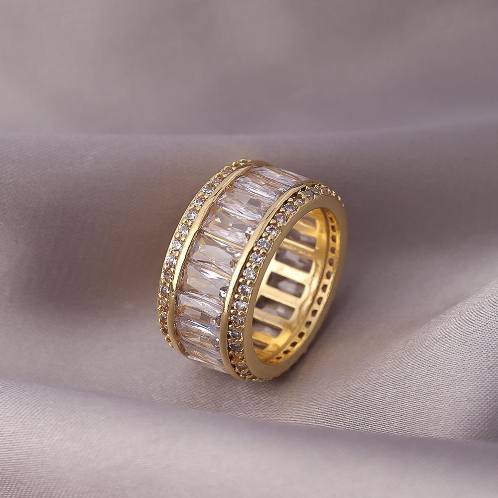 

Роскошное универсальное кольцо с полным бриллиантом для женщин - Высококачественная модная бижутерия