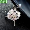 Luxurious Crystalline Korean Brooches Cubic Zircon Resin Craft Flowers Brooches Women Jewelry Clothes Accessories Nuptial Wedding Occasion Giveaway