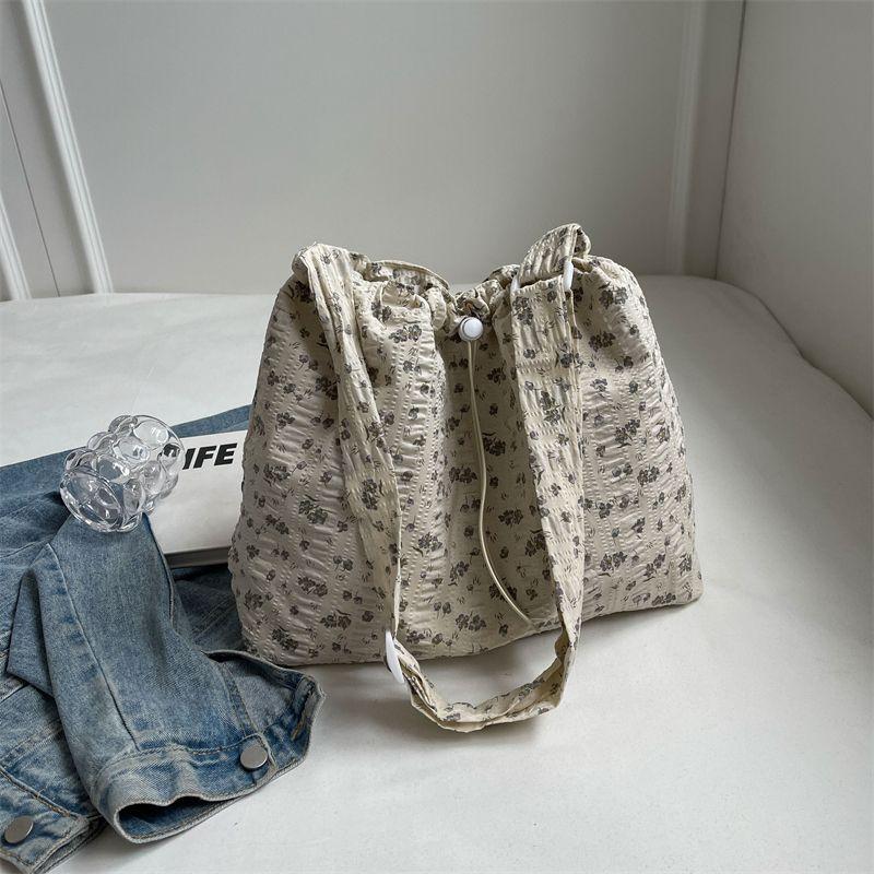 

Повседневные осенне-зимние новинки, цветочные, на одно плечо, большие сумки Creamy-white no silk scarf