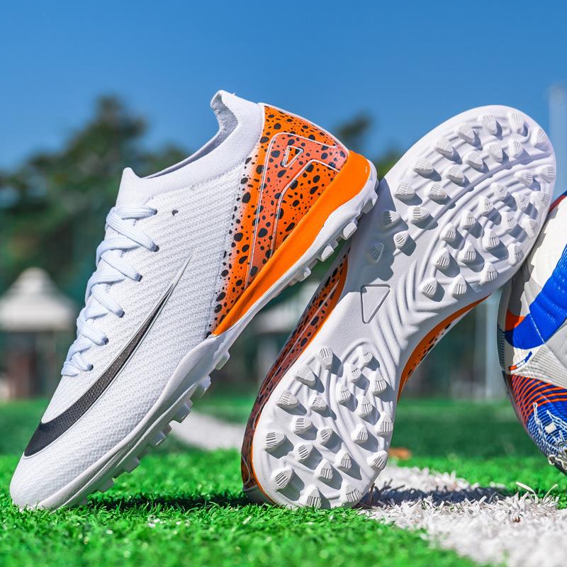 New Low-top Men's and Women's Football Shoes Long Nails TF Broken Nails Competition Training Shoes Men's and Women's Adult Sports Football Shoes