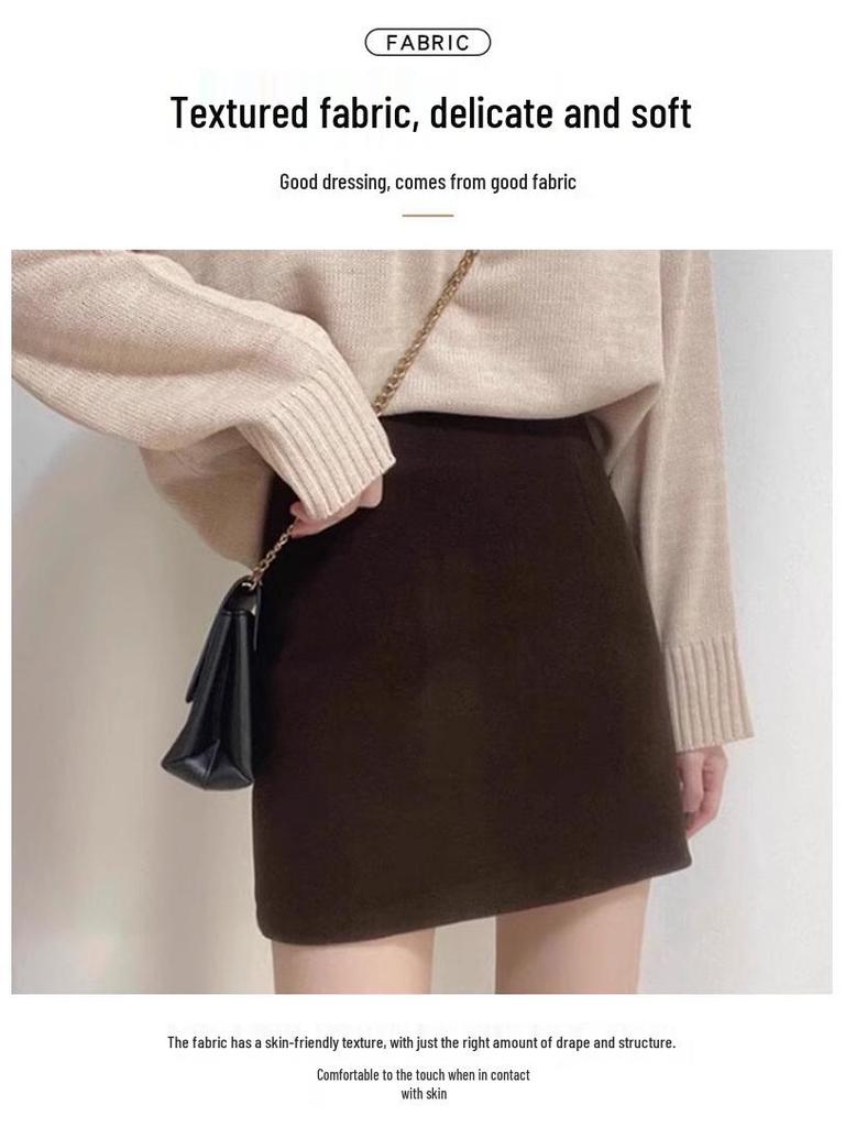 Black Slim-Fit Hip-Hugging Skirt for Petite Figures - 2025 Autumn/Winter Collection