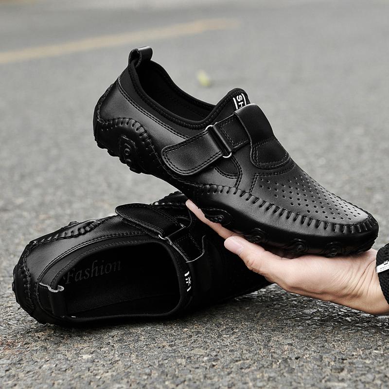 Fashion Summer New Breathable Punching Leather Shoes Men Designer Loafers Quality Non-slip Outdoor Sneakers Adult Men Driving Men Shoes