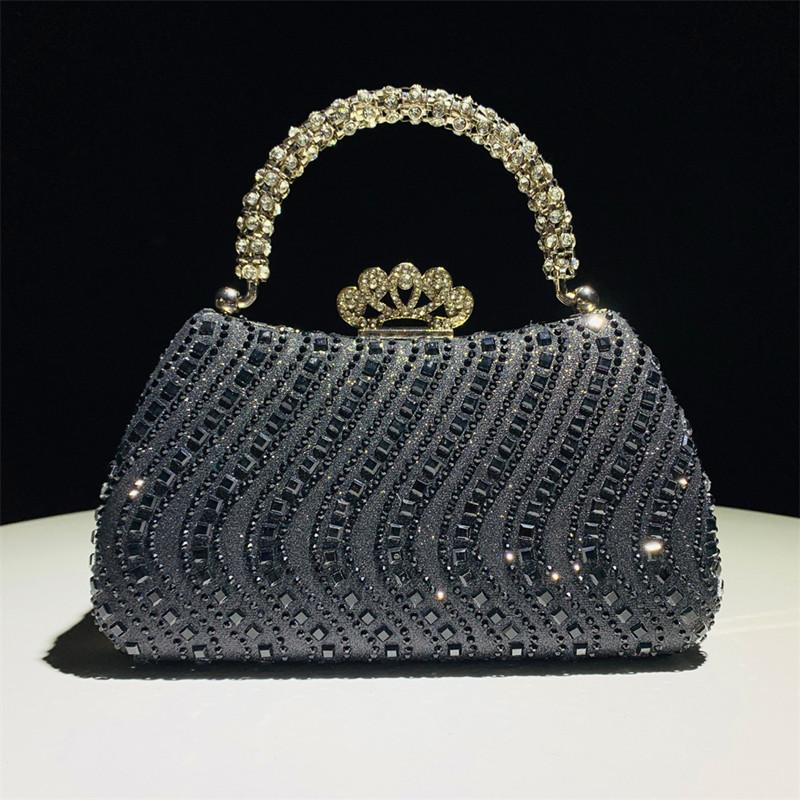 2025 Luxury Full Diamonds Evening Clutch Bag New Fashion Rhinestone Design High End Party Handbags Lady Trendy Shoulder Bag