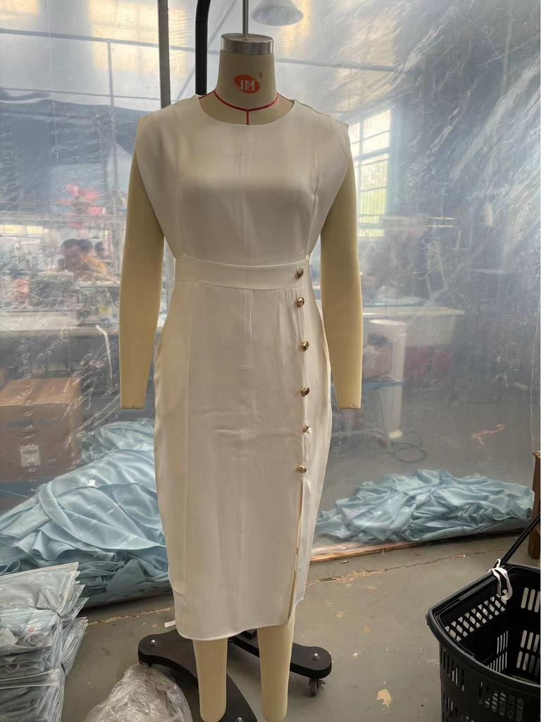 2026 Women's Solid Color Sleeveless Button-Up Long Dress with Slit