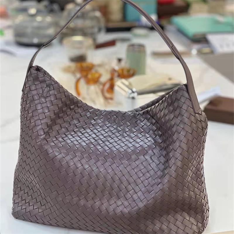 2025 New Fashionable Leather Tote Bag+large Capacity Handbag+sheepskin Woven Multifunctional Shoulder Bag