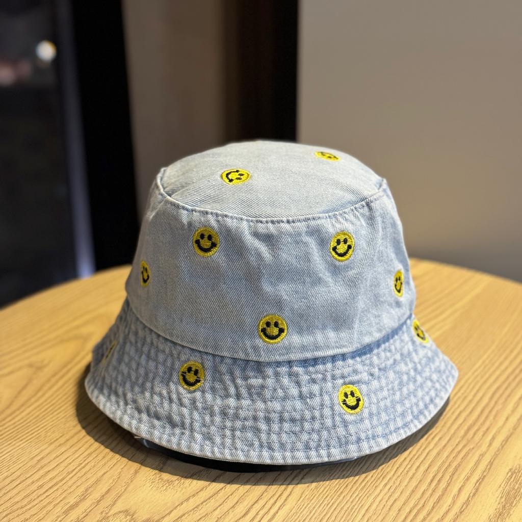 New casual denim fisherman hat for women, Korean style trendy smiley face embroidery, versatile bucket hat with small brim for sun protection