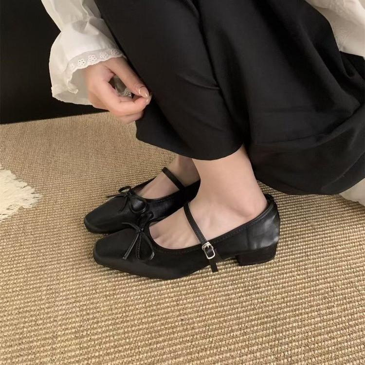 French Flat-bottomed Small Fragrant Mary Jane Single Shoes Women's Shoes 2025 New Spring and Autumn Korean Version Silver Evening Shoes