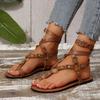 2025 Sommer Neue Riemchensandalen mit Schlangenmuster, flache Sandalen für Damen, modische Zehentrenner mit Metallringen, Übergröße