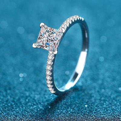 Princess Cut 1.0CT zertifizierter Moissanit Solitär-Verlobungsring 925 Sterling Silber Luxusschmuck Ehering