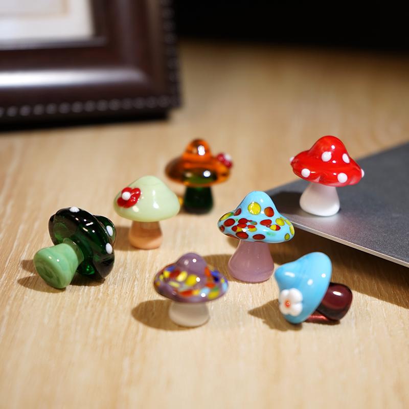 Mushroom Family Handmade Glass Ornaments Cute Mushroom Glaze Figurine Mini Car Decorations Creative Holiday Gifts Wholesales New