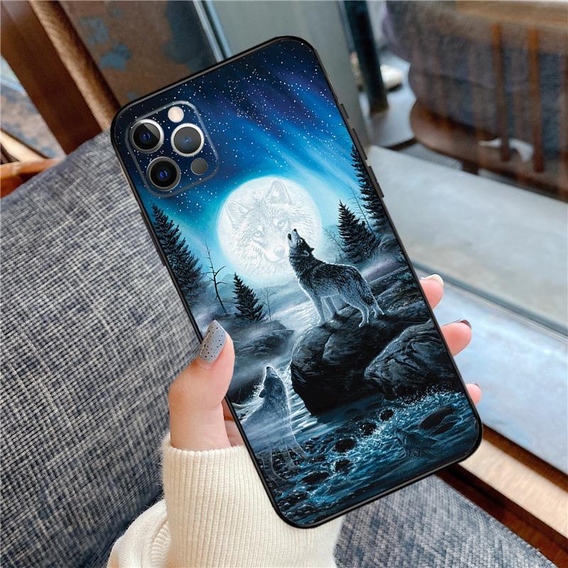 Starry Animal Wolf Phone Case For iPhone 16 14 13 12 11 15 Pro Max 12 13 Mini XR 15 16 Plus 16e Cover Shell