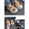 Capybara-Themed Kids' Clogs (Hole-Punch Sandals) - New Unisex Children's Slippers with Ultra-Soft "Step-In-Feel" for Indoor Anti-Slip Home Wear
