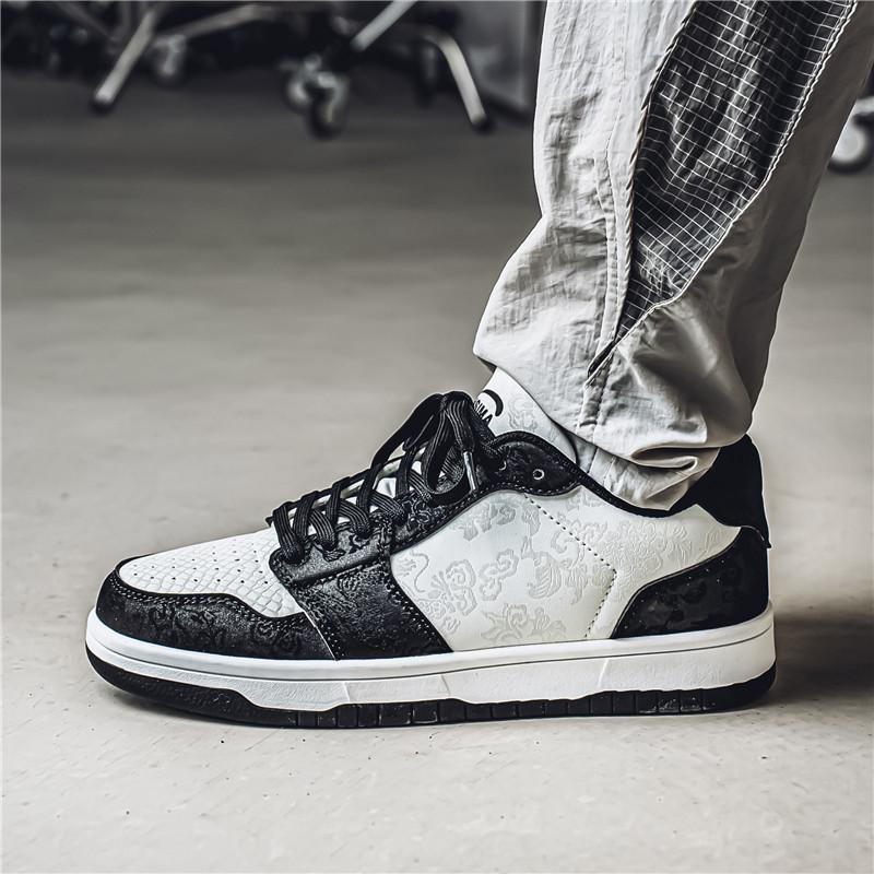 2026 New High Quality Personalized Versatile Trendy Fashion Sports and Leisure Board Shoes Thick Soled Comfortable Men's Shoes