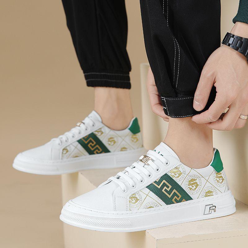 Leichte Luxus-Herrenschuhe Frühling und Sommer Neue High-End-Schuhe Herren-Echtleder Trendige Schuhe Lässige, vielseitige weiße Schuhe