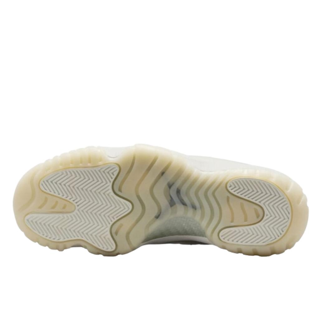 Air Jordan 11 Retro Pearl