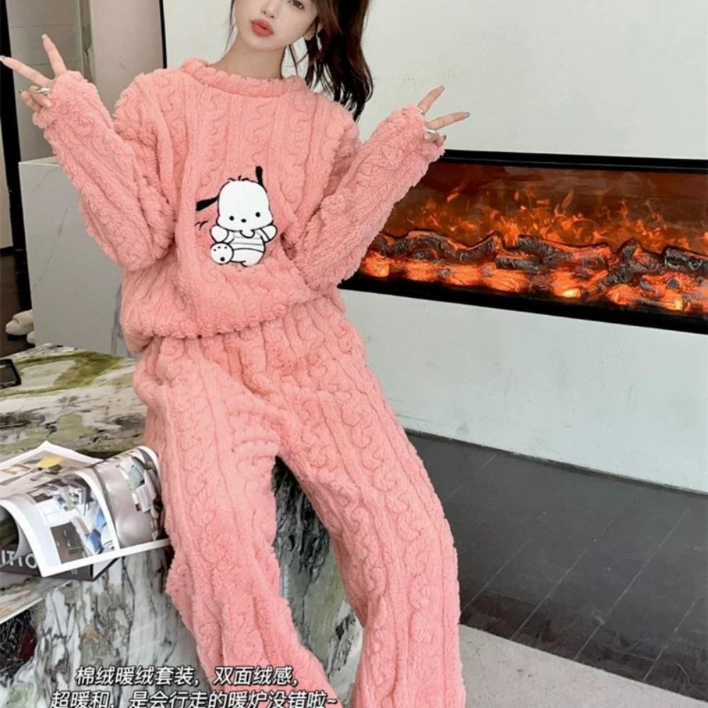 **Kadın Flanel Pijama Takımı Yuvarlak Yaka Jakarlı Uzun Peluş Kalın Sıcak Ev Giyimi**