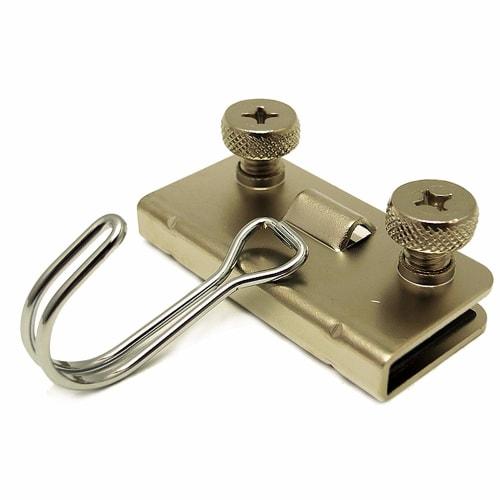 

Waki Sangyo Sash Hook, 2kg Load Capacity, Screw-Type Hook, Clamp Mount, Gold, 60 x 55 x 25mm, KH-003