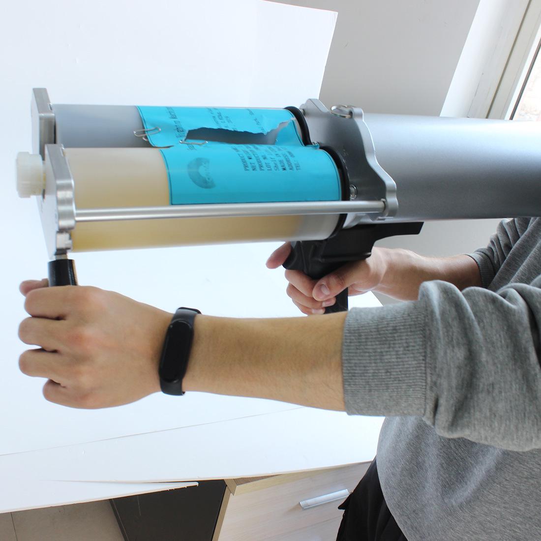Dual-Component 1:1 Handheld Pneumatic Polyurea Spray Gun for Crafts Repair 1500